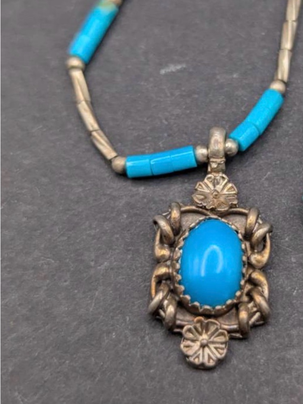 Vintage Sterling Silver and Turquoise Necklace 17" Screw Clasp
